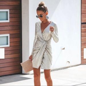 Luminescent long sleeve twist dress Medium